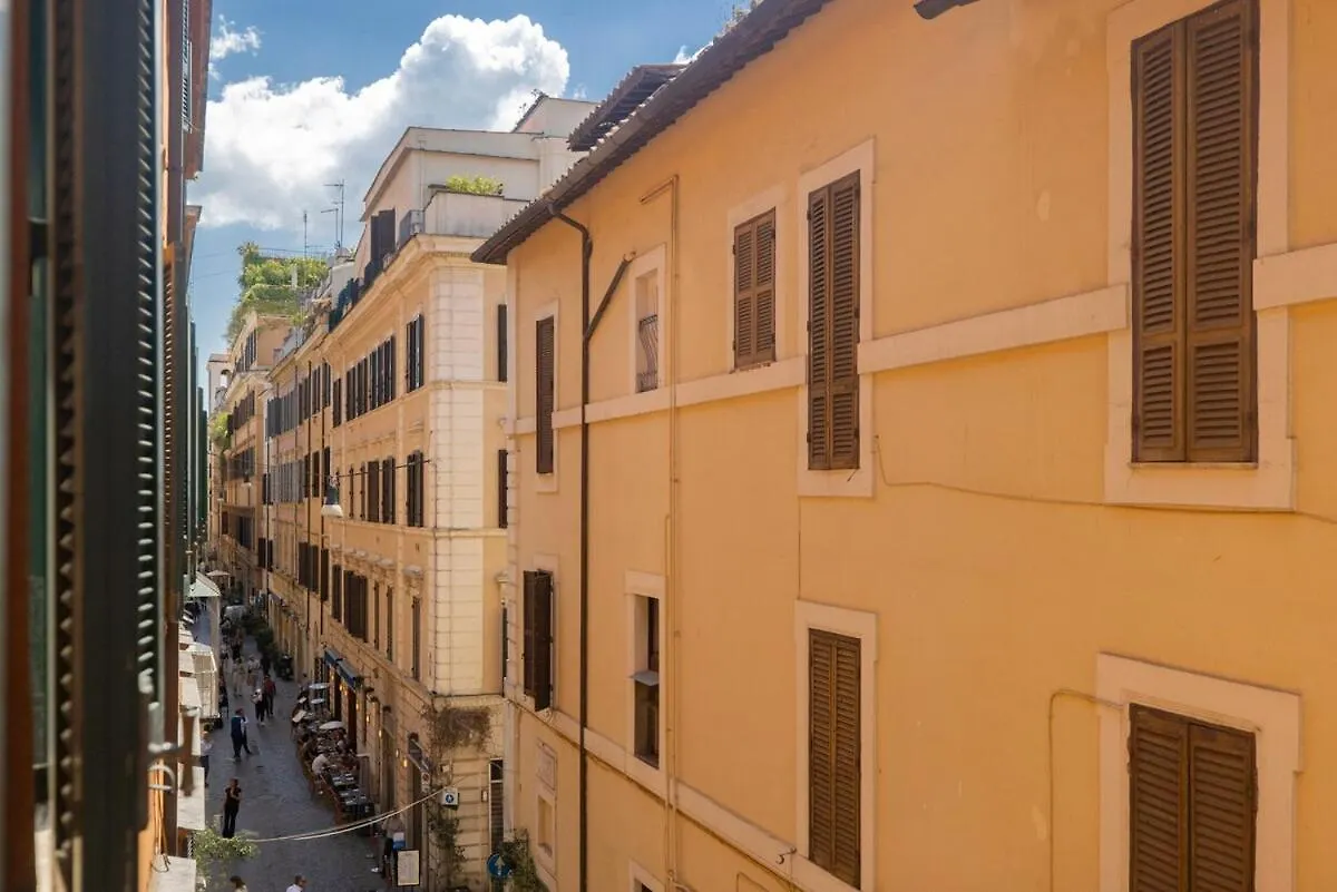 La Dolce Vita - Elegant Retreat In The Heart Of Rom