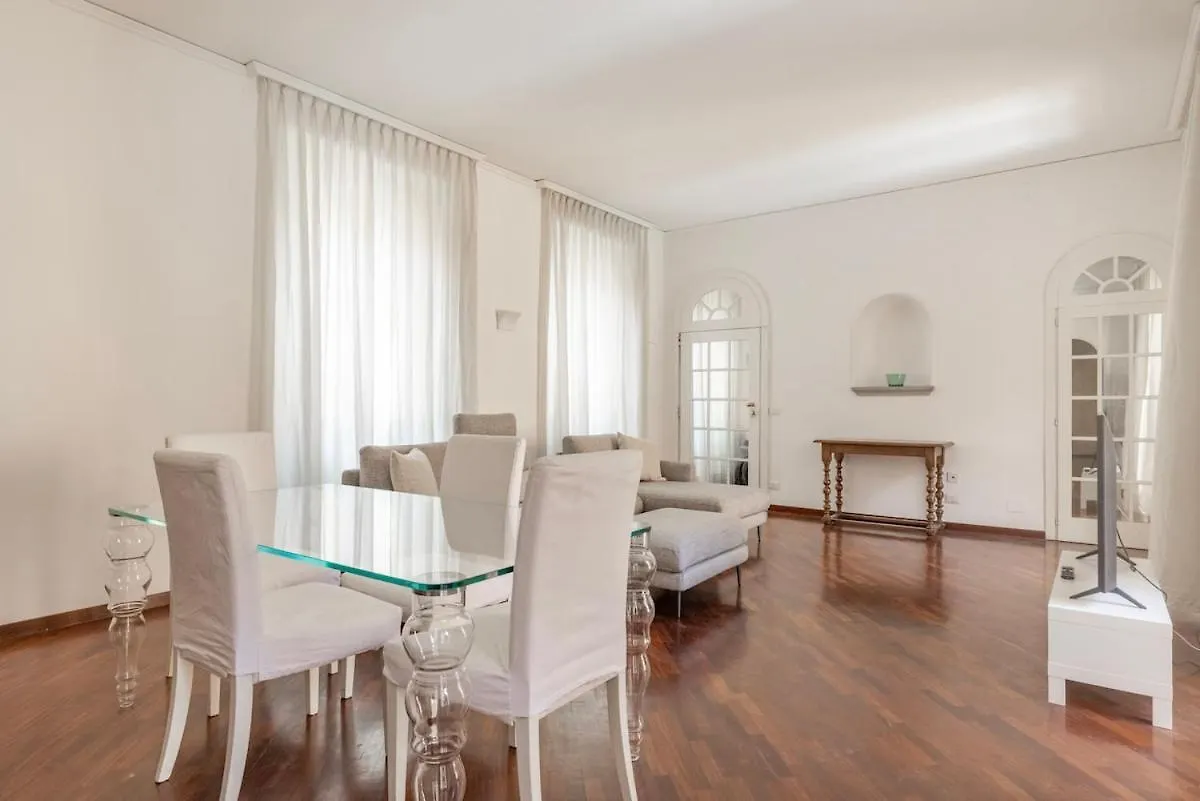 La Dolce Vita - Elegant Retreat In The Heart Of Rom 0*,  Italien